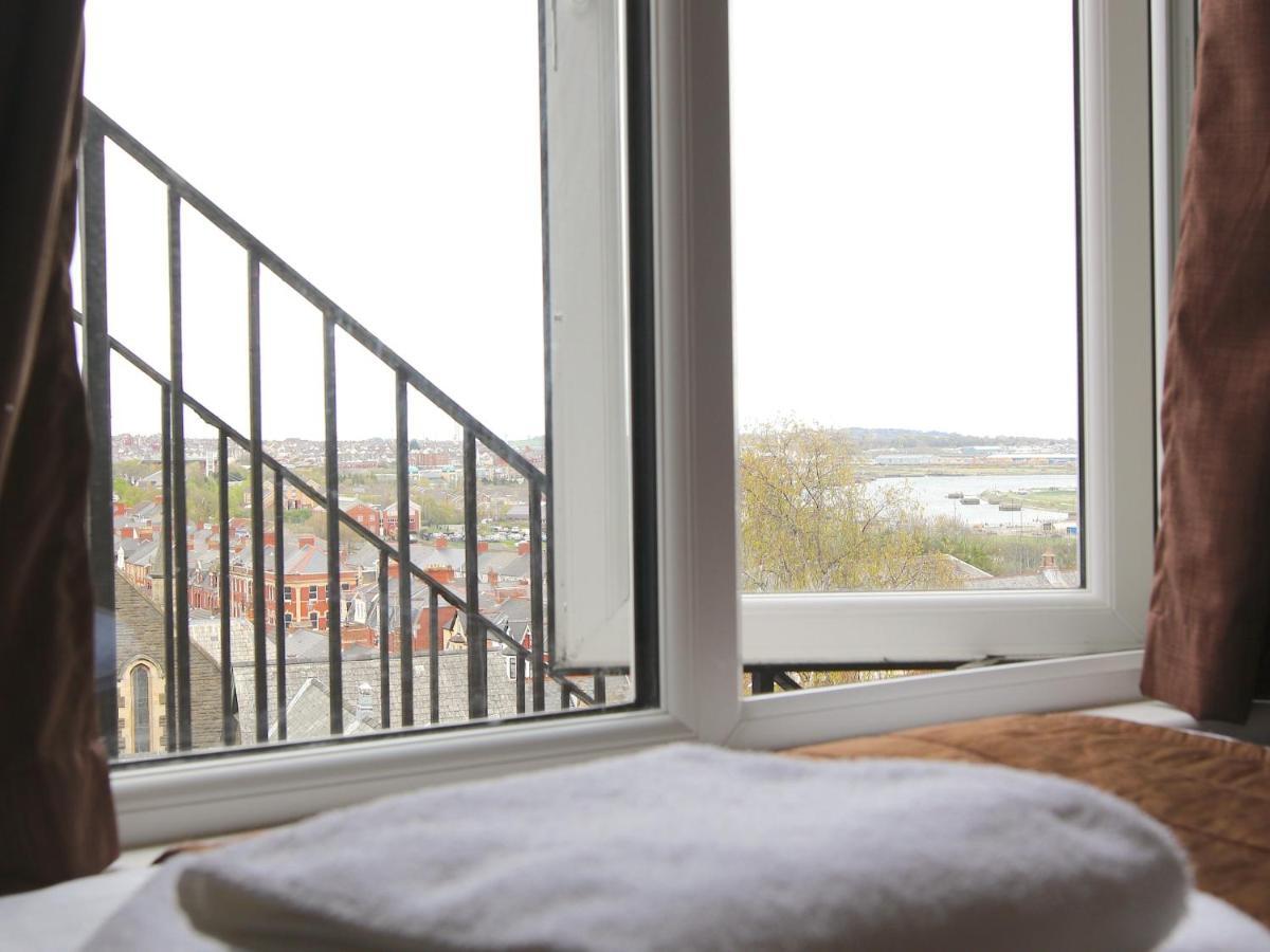 Aberthaw House Hotel Бари Екстериор снимка